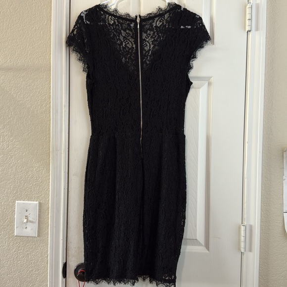 Aritzia Babaton lace dress - Picture 2 of 6